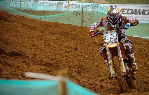 开云体育中心-战术奏效！本泽马双翼齐飞压制C罗整场无力还手，战术奏效！本泽马双翼齐飞压制C罗整场无力还手